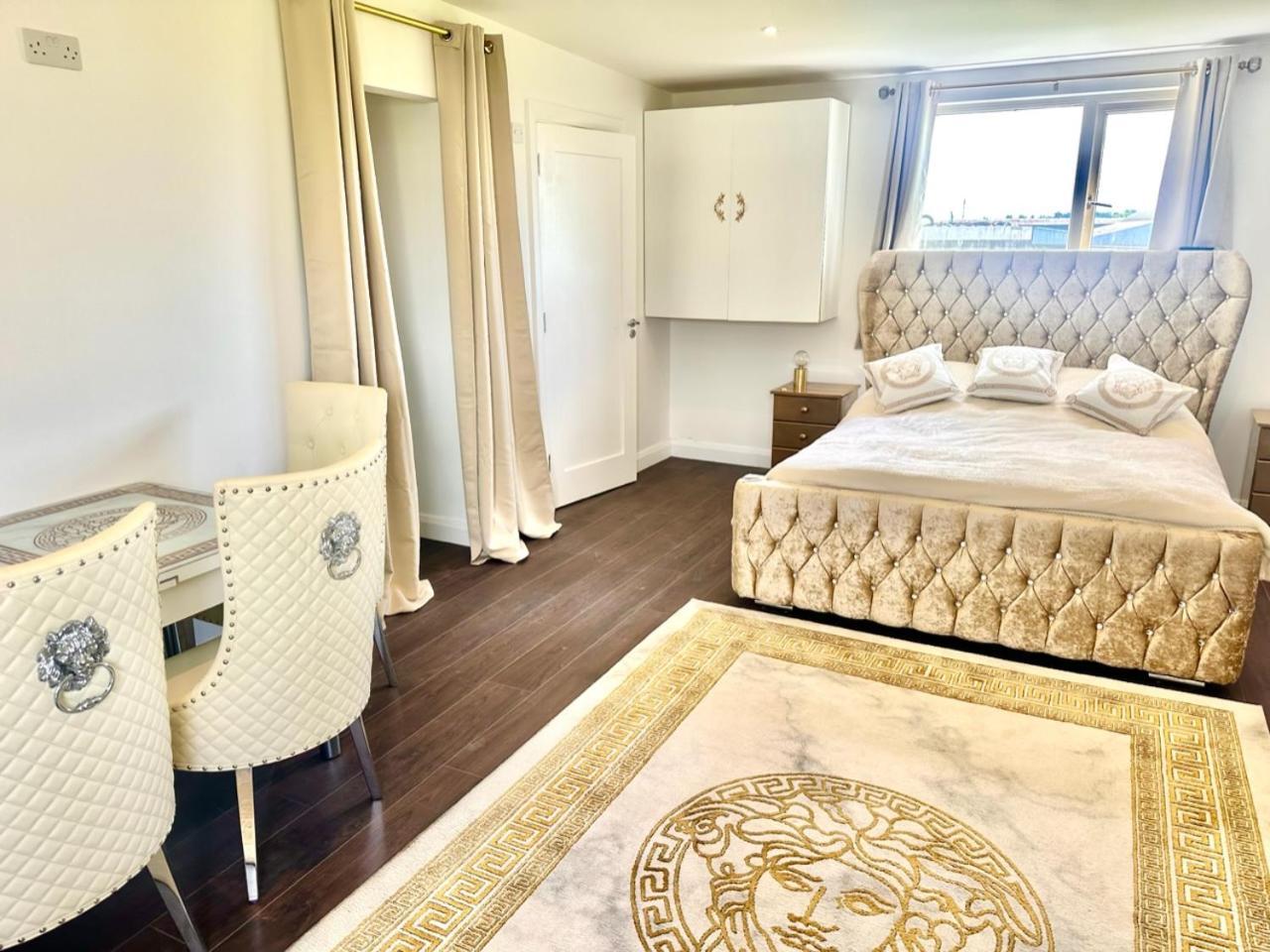 Kildare Luxury Suites Exterior foto